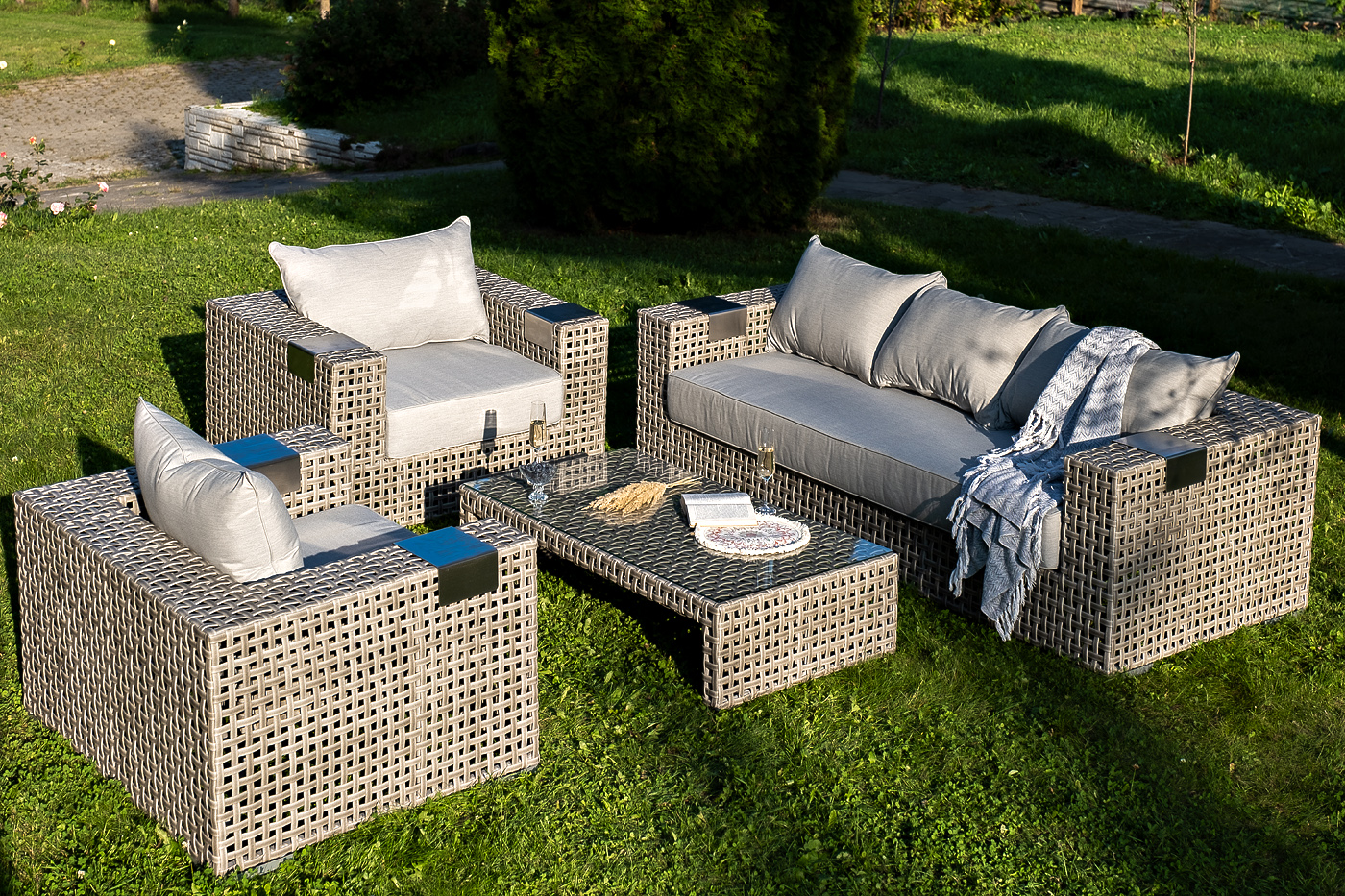 "Тито" лаунж-зона из искусственного ротанга, цвет серый