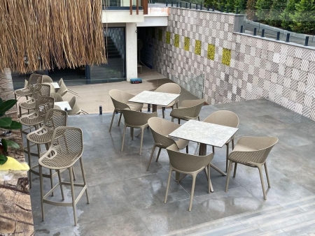 Кресло пластиковое Sky Pro бежевое