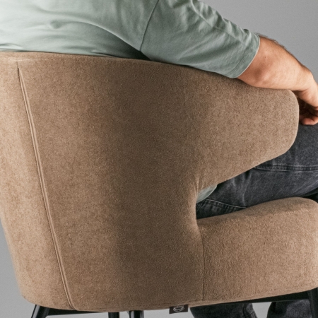 Кресло Робби букле капучино MOSS 292