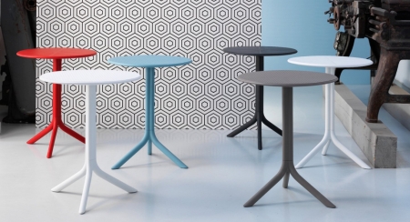 Стол пластиковый обеденный Spritz + Spritz Mini агава