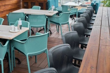 Стул пластиковый барный Net Stool черный