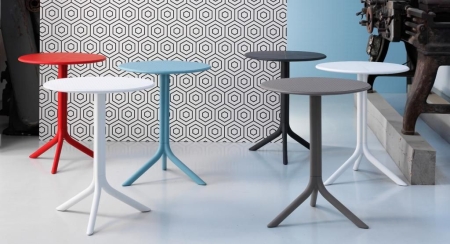 Стол пластиковый обеденный Spritz + Spritz Mini черный