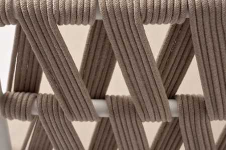 "Диего" диван 2-местный плетеный из роупа, основание дуб, каркас алюминий светло-серый (RAL7035) муар, роуп бежевый круглый, ткань бежевая 052